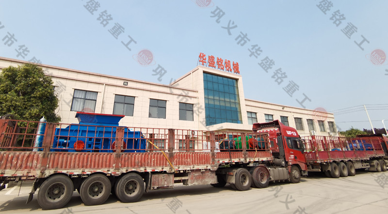 U体育页面在线登录液压对辊制砂机发往云南